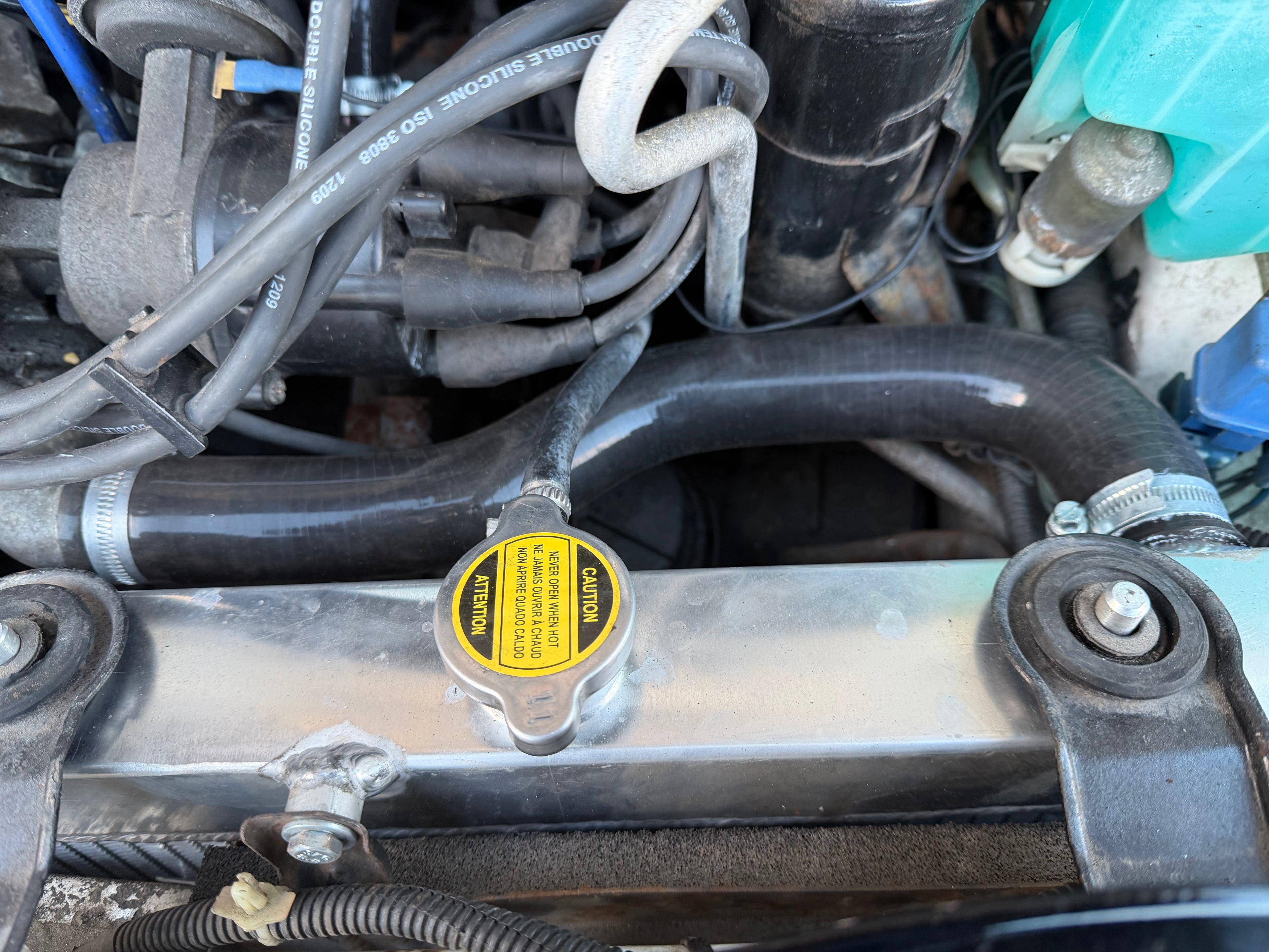 New silicone coolant hoses for Nissan S-Cargo