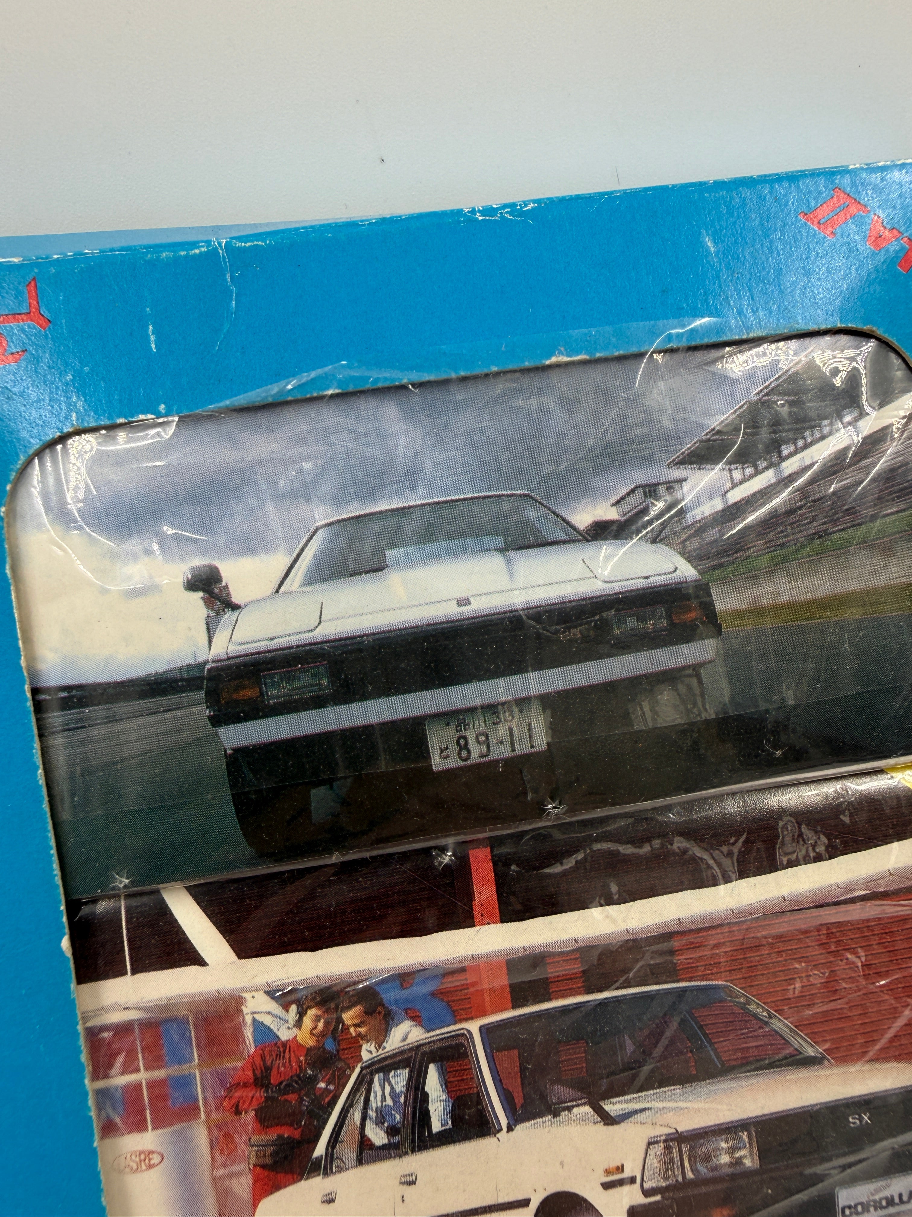 Rare Photographic Tissue Pack Set: Toyota
