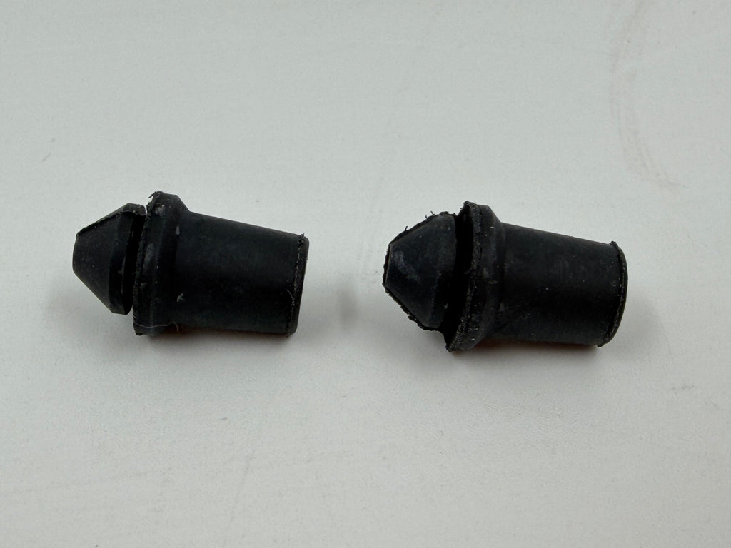 New genuine Nissan gas/petrol flap bump stops