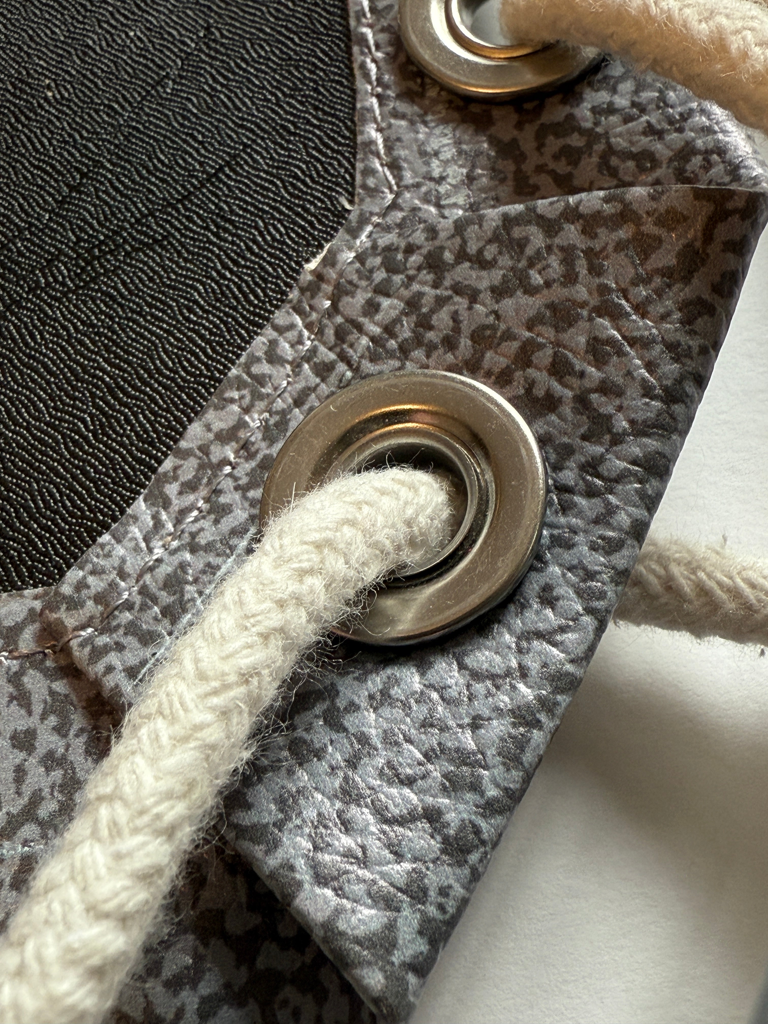 Parcel Shelf Hammocks / made to order