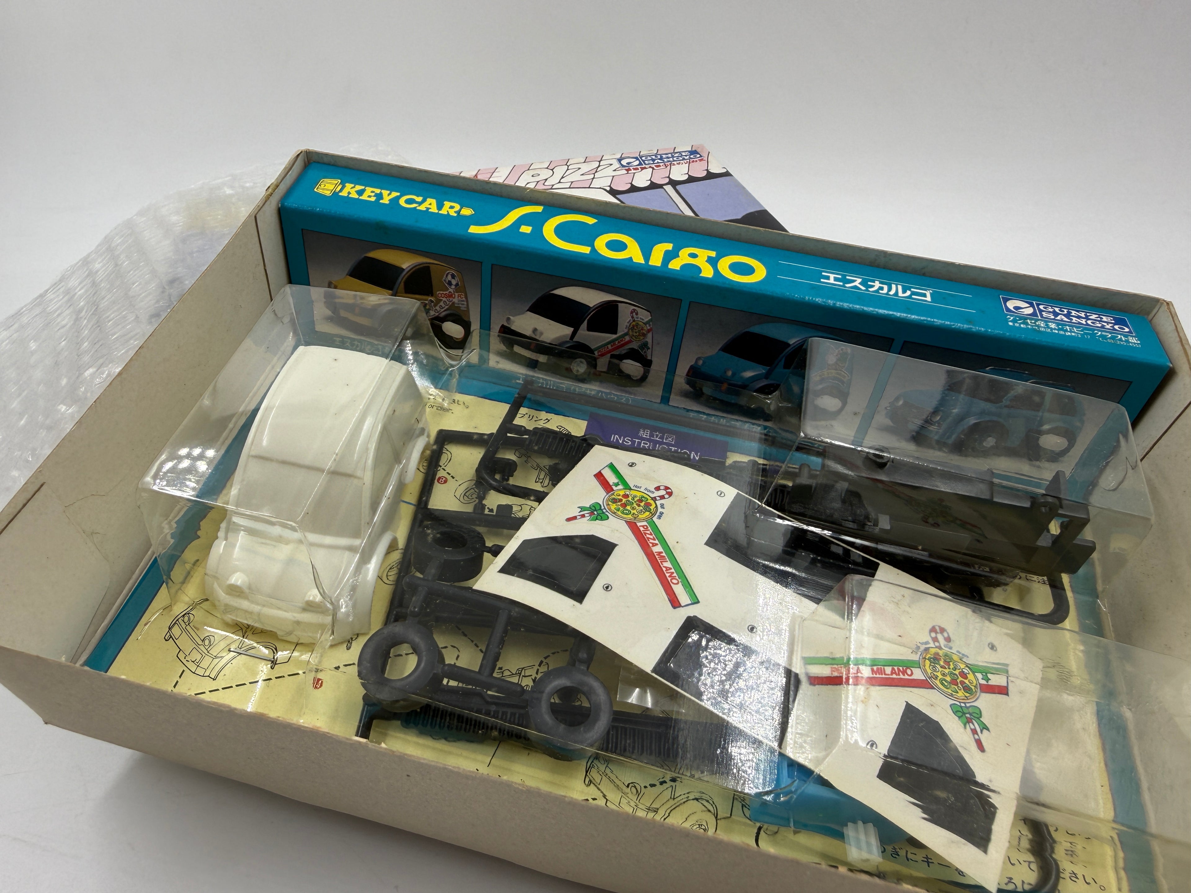 New 'old stock' Key Car Nissan S-Cargo toy kit, SF 001-00
