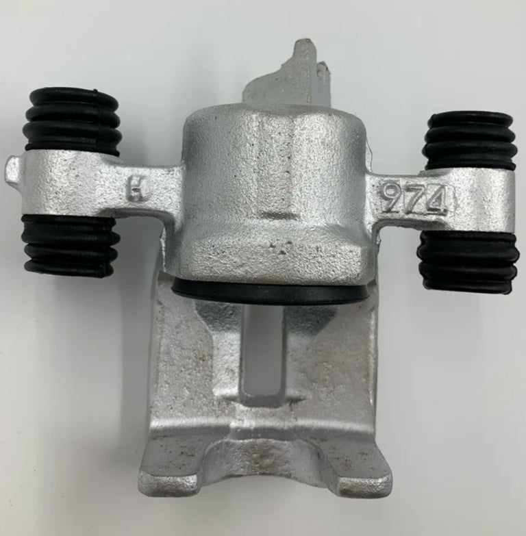 Fully refurbished front Nissan Pao brake calipers, left and/or right