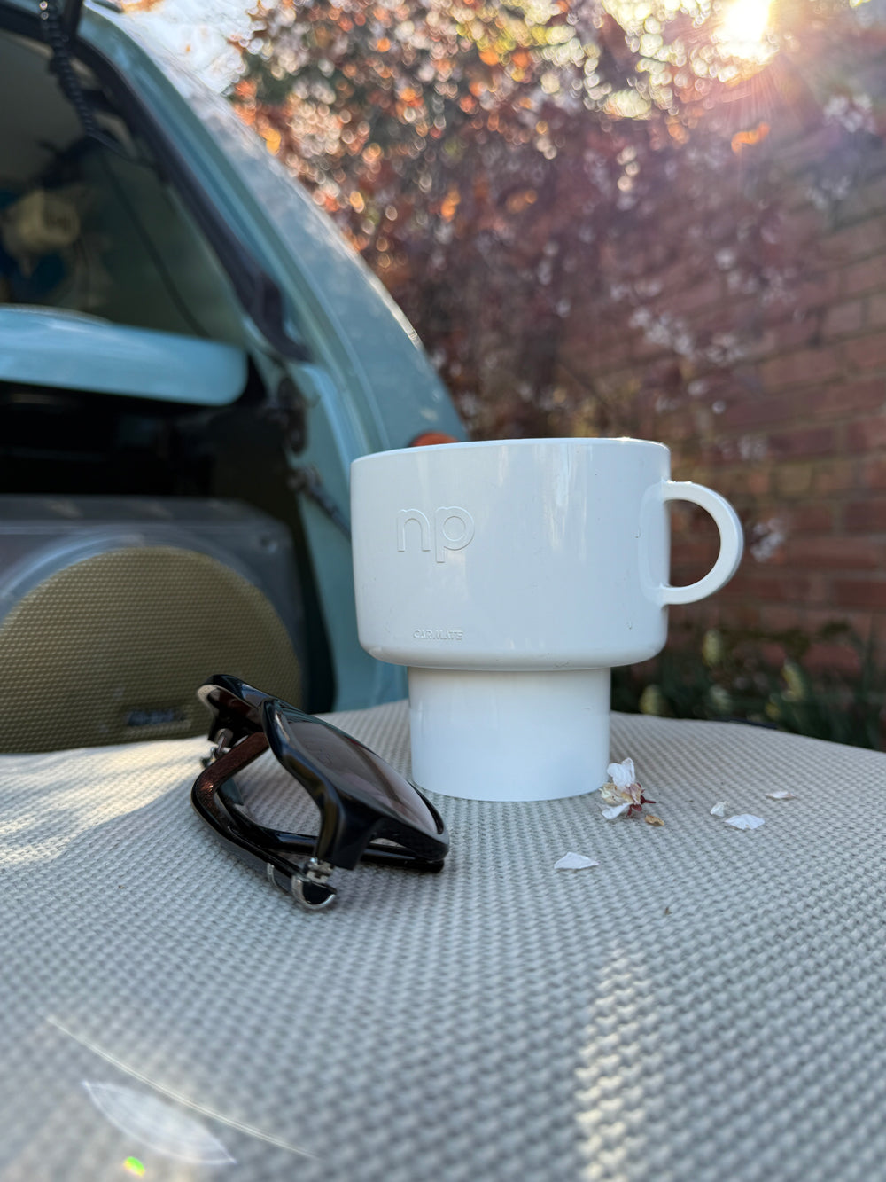 New: Pao Cushioned Tailgate Seat